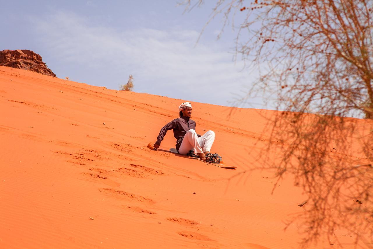 Hotel Arabian Nights Wadi Rum Esterno foto
