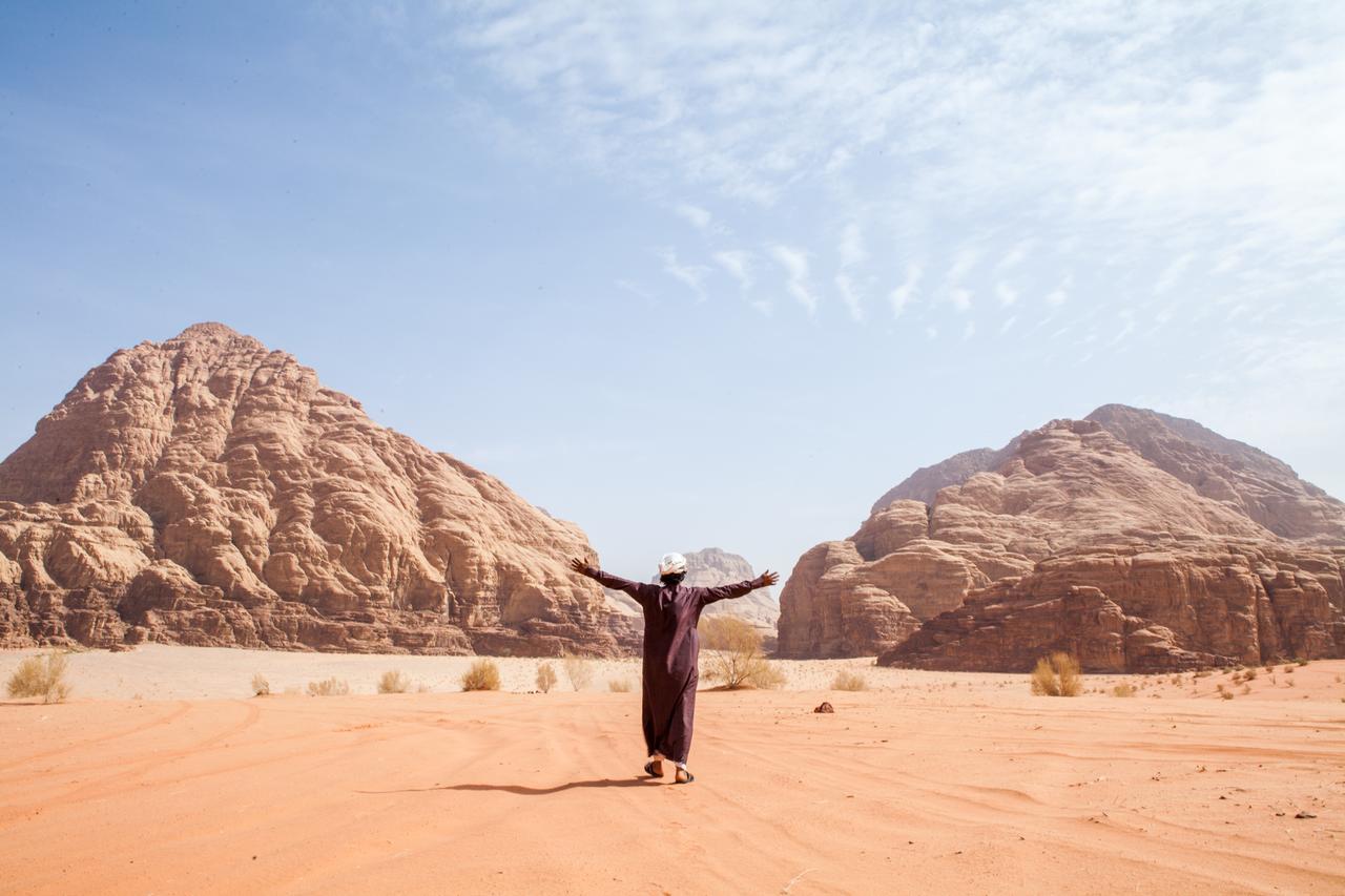 Hotel Arabian Nights Wadi Rum Esterno foto
