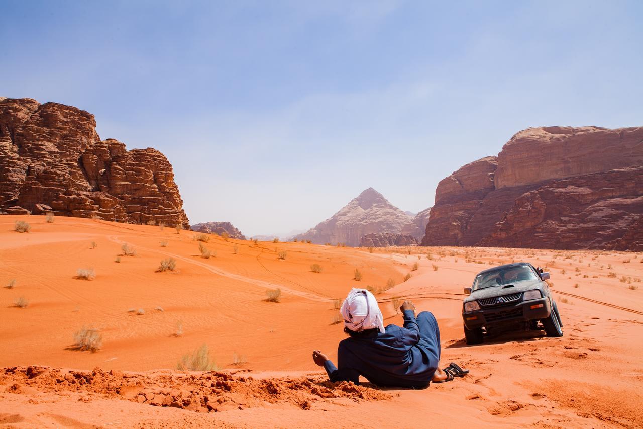 Hotel Arabian Nights Wadi Rum Esterno foto