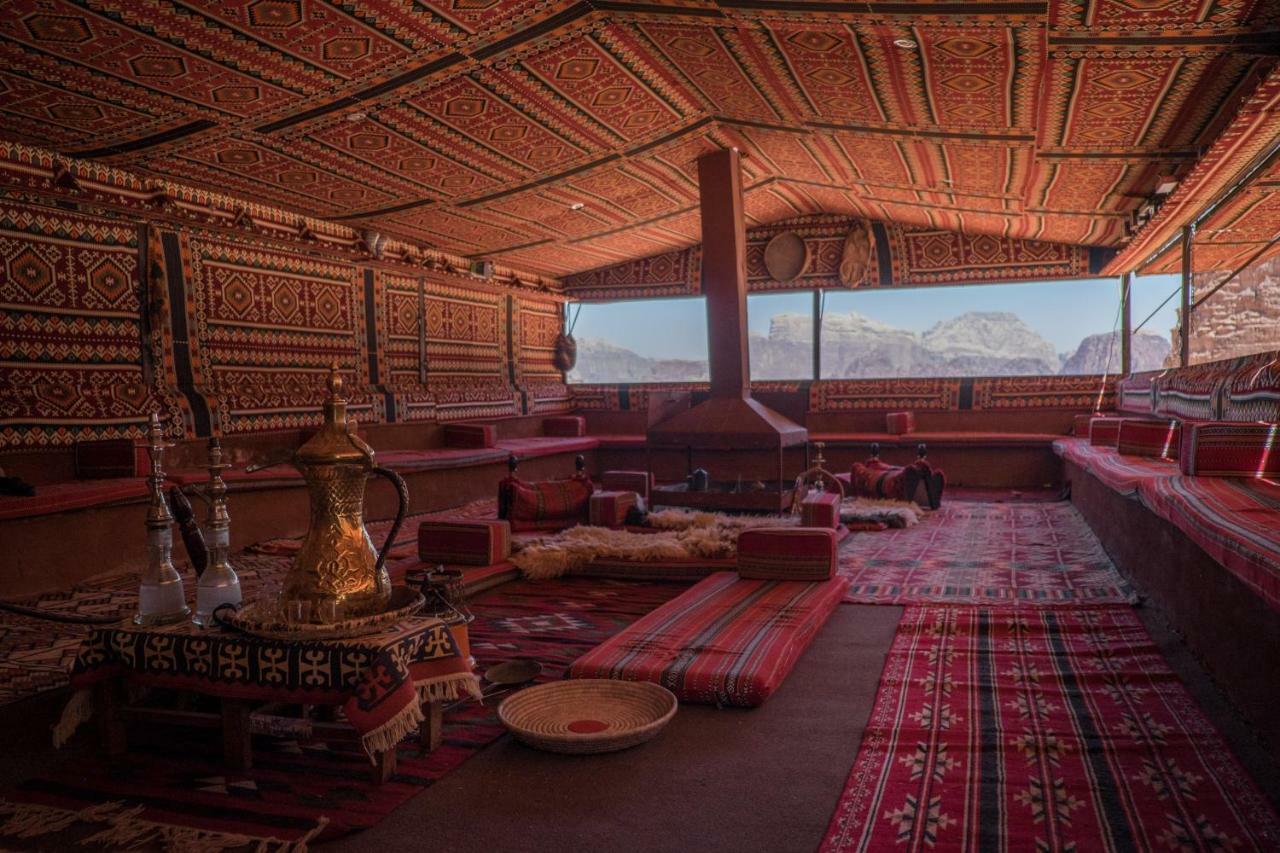 Hotel Arabian Nights Wadi Rum Esterno foto