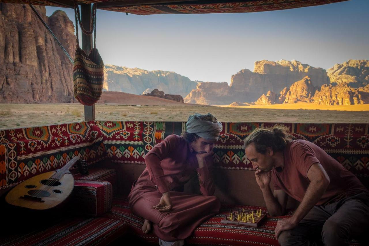 Hotel Arabian Nights Wadi Rum Esterno foto
